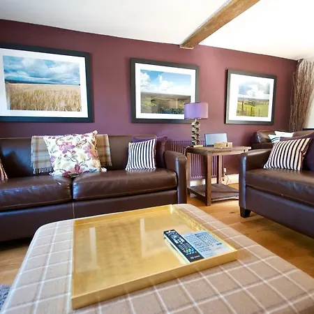 斯达林紫杉树乡村民宿 * Westow