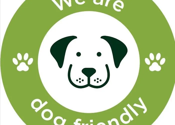 Stunning Yew Tree * Westow