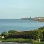 컨트리하우스 Stunning Yew Tree