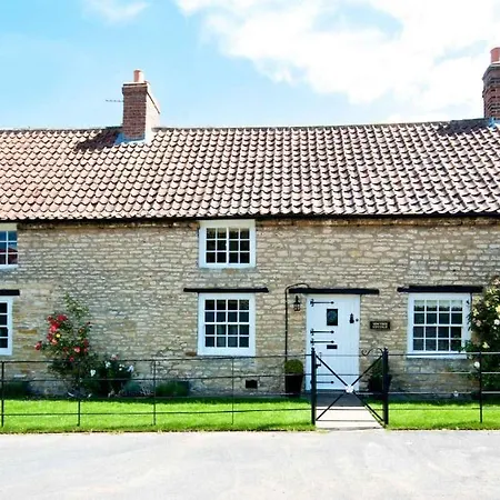 斯达林紫杉树乡村民宿 Westow