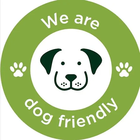 斯达林紫杉树乡村民宿 * Westow